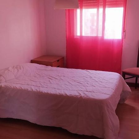 Apartamento De 3 Dormitorios Por Entrevias Madrid Exterior photo